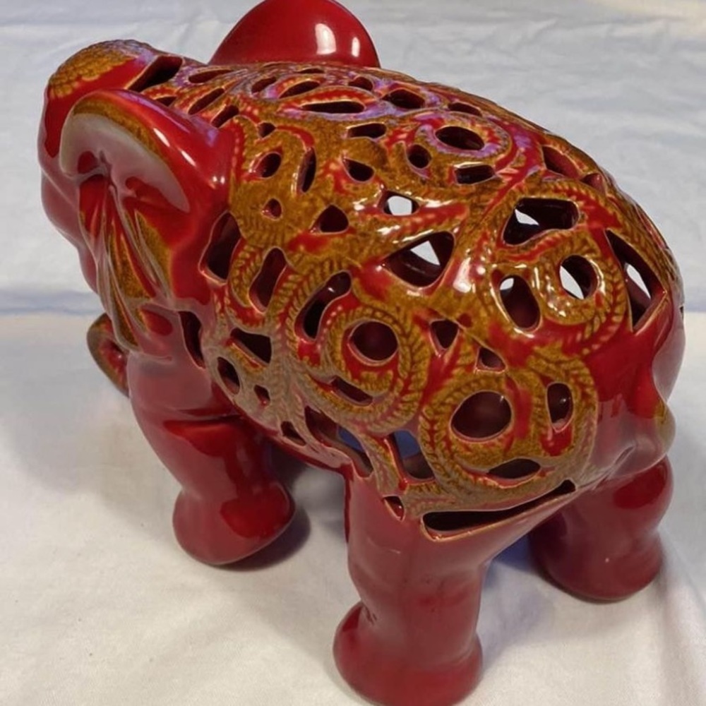 Pierced Ceramic Elephant - Picture 3 of 5